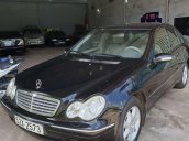 Xe Mercedes sản xuất 2004, màu đen còn mới, 135 triệu