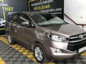 Bán xe Toyota Innova E 2.0MT đời 2019, màu xám còn mới giá cạnh tranh