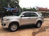 Bán Toyota Fortuner đời 2012, màu bạc, giá 555tr