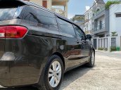 Cần bán lại xe Kia Sedona sản xuất 2015, màu đen còn mới, 715tr