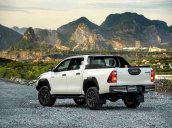 Bán xe Toyota Hilux đời 2020, màu trắng, nhập khẩu