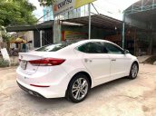 Bán gấp Hyundai Elantra năm 2016, màu trắng