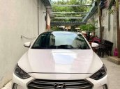 Bán gấp Hyundai Elantra năm 2016, màu trắng