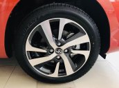 Bán Toyota Yaris đời 2020, màu đỏ 639 triệu