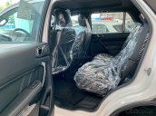 Ford Everest Titanium 2.0L 2020 - khuyến mãi sốc tri ân khách hàng giảm 70 triệu kèm phụ kiện chính hãng