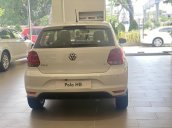 Giảm lớn 69,5 triệu và nhiều quà tặng khi mua Polo Hatchback màu trắng - Đặt hàng ngay