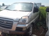 Cần bán xe Hyundai Starex sản xuất năm 2007, màu bạc, số sàn