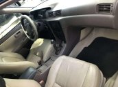 Cần bán gấp Toyota Camry sản xuất năm 2000, số sàn