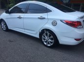 Cần bán Hyundai Accent năm 2012, màu trắng, nhập khẩu 