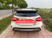 Bán xe Mercedes GLA250 4Matic năm 2014, màu trắng, nhập khẩu