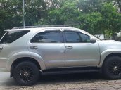 Cần bán Toyota Fortuner sản xuất 2016, màu bạc, máy dầu