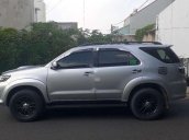 Cần bán Toyota Fortuner sản xuất 2016, màu bạc, máy dầu