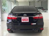 Bán Toyota Camry E sản xuất năm 2017, màu đen, giá 850tr