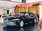 Toyota Camry 2020 nhập khẩu, giao ngay