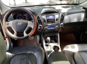 Cần bán xe Hyundai Tucson sản xuất 2010, máy dầu bản full