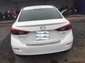 Bán ô tô Mazda 3 sản xuất 2018, màu trắng còn mới