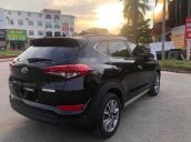 Bán Hyundai Tucson 2.0 ATH 2018, màu đen chính chủ