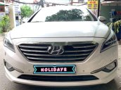 Cần bán gấp Hyundai Sonata đời 2016, màu trắng, nhập khẩu nguyên chiếc