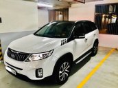 Bán Kia Sorento GATH 2019, màu trắng xe gia đình