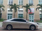 Cần bán lại xe Toyota Camry 2.0E đời 2016 biển Hà Nội