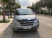 Cần bán Hyundai Grand Starex 2012, màu bạc số sàn