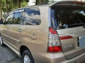 Cần bán lại xe Toyota Innova năm sản xuất 2014, màu ghi vàng