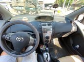 Bán Toyota Yaris năm sản xuất 2011, màu bạc, xe nhập  