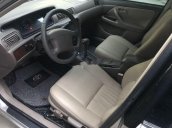 Cần bán lại xe Toyota Camry sản xuất 2000, chính chủ, 299 triệu