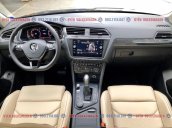 Tin hot - ưu đãi phí trước bạ Tiguan Luxury + tặng gói phụ kiện, xe đủ màu, hỗ trợ ngân hàng 80%, giao xe tận nhà