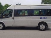 Xe Ford Transit đời 2014, màu bạc