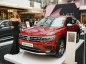 Tiguan Luxury S phiên bản nâng cấp 2021 màu đỏ Ruby, 2.0 Turbo, vay NH 90%, giao xe ngay, miễn phí tận nhà