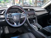 Honda Civic khuyến mại cực hấp dẫn, hỗ trợ Bank 80% giá trị xe, nhận xe về đi ngay chỉ việc trả trước chưa đến 300 triệu