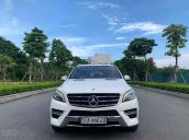 Cần bán gấp Mercedes ML Class năm sản xuất 2014, màu trắng, xe nhập còn mới