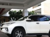 Bán Toyota Fortuner năm sản xuất 2018, màu trắng, nhập khẩu nguyên chiếc