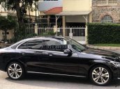 Cần bán Mercedes C250 đời 2018, màu đen