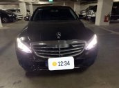 Cần bán Mercedes C250 đời 2018, màu đen
