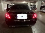 Cần bán Mercedes C250 đời 2018, màu đen