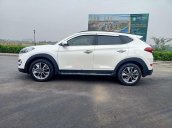 Cần bán lại xe Hyundai Tucson năm 2018, màu trắng 