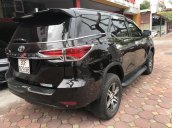 Toyota Fortuner 2019 màu đen, bóng bẩy cơ bắp