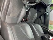 Cần bán gấp Ford Fiesta 1.5 năm 2015, màu đỏ còn mới 