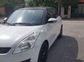 Cần bán xe Suzuki Swift năm 2015 còn mới