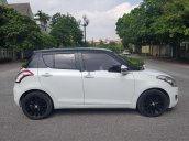 Cần bán xe Suzuki Swift năm 2015 còn mới