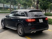 Bán hoặc đổi xe Mercedes GLC 300 4Matic 2017 màu đen, siêu mới, biển số Tp. HCM