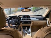 Bán BMW 320i CLI full LED model 2017, màu trắng, nội thất kem sang trọng và đầy phong cách