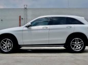 Bán GLC300 sx 2017, xe đẹp màu trắng kem, check hãng