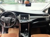 Bán Toyota Innova 2.0G đời 2016, màu bạc, máy êm