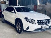 Bán ô tô Mercedes GLA 200 sản xuất 2020, màu trắng