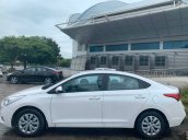 Cần bán Hyundai Accent sản xuất 2020, màu trắng