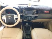 Bán Toyota Fortuner G đời 2014, màu bạc số sàn 