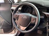 Bán Toyota Corolla Altis năm sản xuất 2016, màu bạc như mới, giá tốt